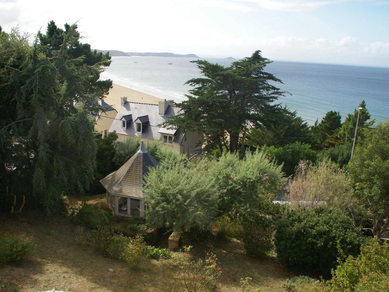Beautiful Holiday Home With Sea View In Erquy Exterior photo